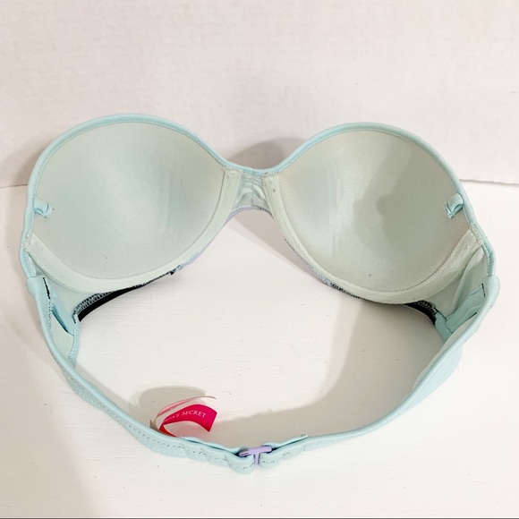 Victoria's Secret The Flirt Bandeau Bikini Swim Top
Light Push Up Size 32C - Picture 5 of 9